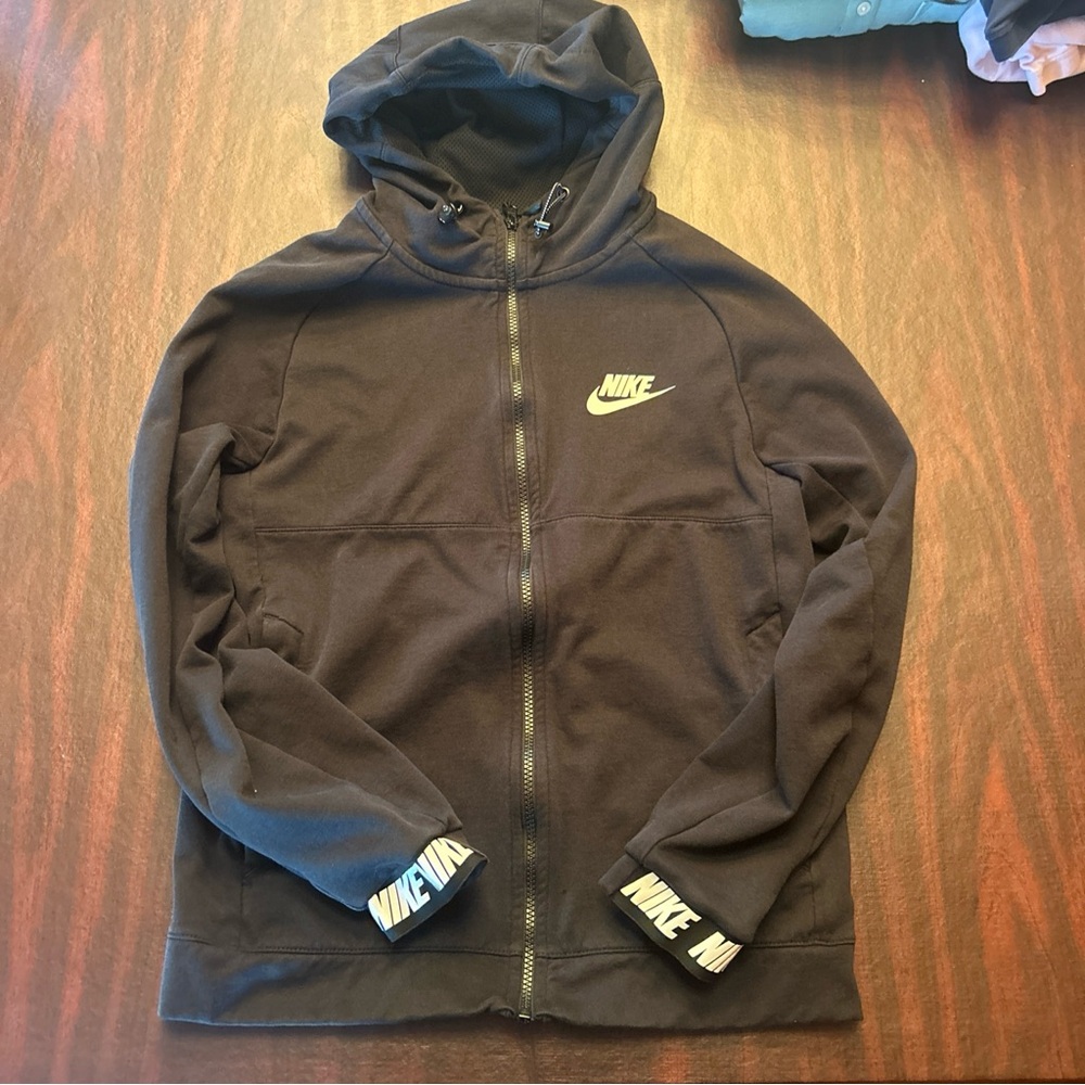 Nike Black Windbreaker with Iconic Swoosh